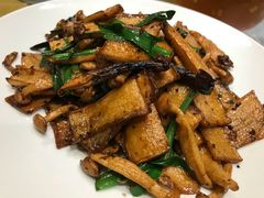 黑松露韭香珍菌-京味斋·北京烤鸭(华威桥北工大店)