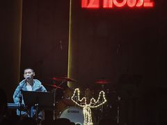 -TZ House音乐现场(来福士中心店)