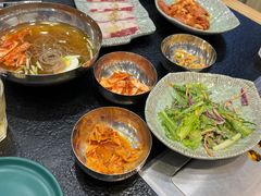 -臻牛烤肉