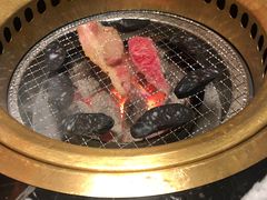 -山川小町·极番烧肉(新地假日广场店)