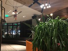 -WOLFGANG PUCK KITCHEN & BAR(迪士尼小镇店)