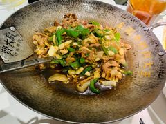 -费大厨辣椒炒肉(高铁吾悦广场店)