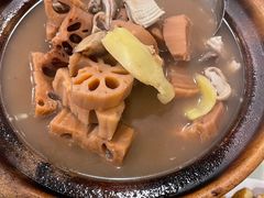 -九记路边鸡(滨江路店)