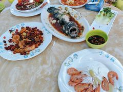 -小海豚•老字号海鲜餐厅(天涯店)