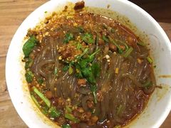 -万记麻辣烫国展总店
