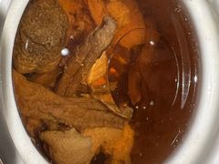 -老乡鸡(上海白玉兰广场店)