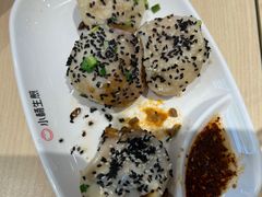 -小杨生煎(金山百联购物中心3楼店)