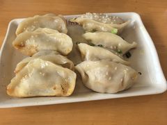 -小姜锅贴(凤凰街店)
