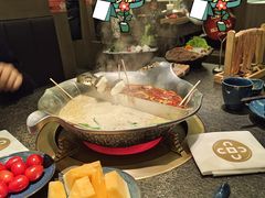 -湊湊火锅·茶憩(打浦桥日月光店)