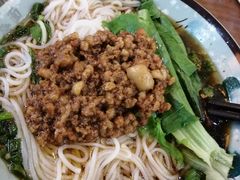 -阿依娘镇店豌杂面(三峡广场店)
