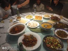 -大城·烧烤海鲜大排档(台东店)