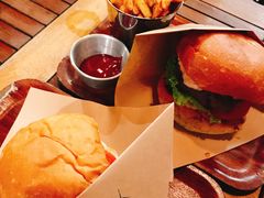 -BURGER BRO'S