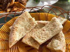 新疆马尔龙烤馕-马尔龙新疆饭店·清真(瑞景店)