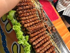 -席娜卡琳火车铁道夜市