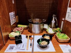 -独食火锅·半米屋台(直营总店)