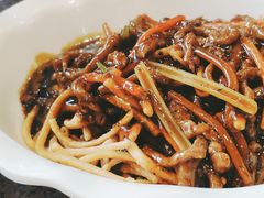 撒子牛肉丝-刘胖子家常菜·蹄花焖藕(中南店)