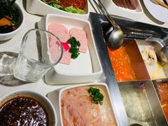 -海底捞火锅鲜切牛肉主题店(长寿路店)