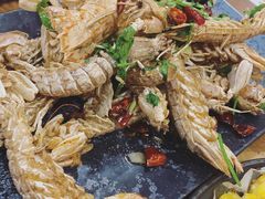 -老东镇啤酒屋海鲜加工·蒸汽海鲜·海鲜烧烤(台东店)