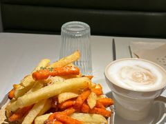 -春树下·树屋花房西餐厅(罍街AS1980店)