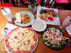 -JINNS锦时 steak&pizza(浸信会礼拜堂旧址店)