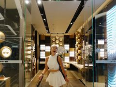 -LensCrafters亮视点·OAKLEY精选(静安嘉里中心店)