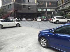 -无锡烤鸭馆中山路店-停车场