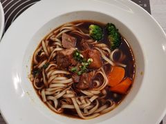 鲜茄半筋半肉牛肉面-康师傅私房牛肉面(马泉营奥莱店)