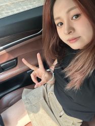 -虫二·专注健康烫染沙龙