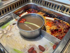 -巴渝瓦肆重庆鲜火锅(宝龙环湖店)