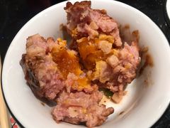 鸭蛋黄狮子头-梅飞酒家(名辉豪庭店)