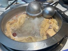 -马家斑.鲜鱼火锅(松湖万科店)