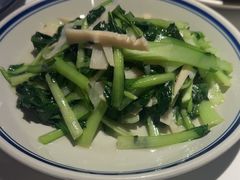 -八府香鸭·啫啫煲(华山路店)