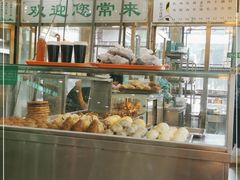 面包甜点陈列柜-护国寺小吃店(阜成门桥店)