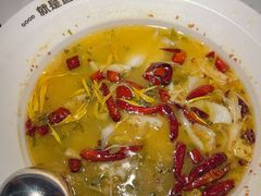 -酸渡·老坛酸菜鱼·现炒下饭菜(港惠新天地店)