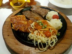 -豪客来牛排(中央花苑店)