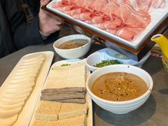 -前门·鲜肉火锅(长风店)