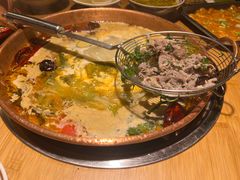 -洱火云南酸菜牛肉火锅(石景山当代商城店)