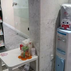 -咪咪专业脱毛连锁机构