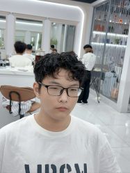 -尤司男士国潮理发馆