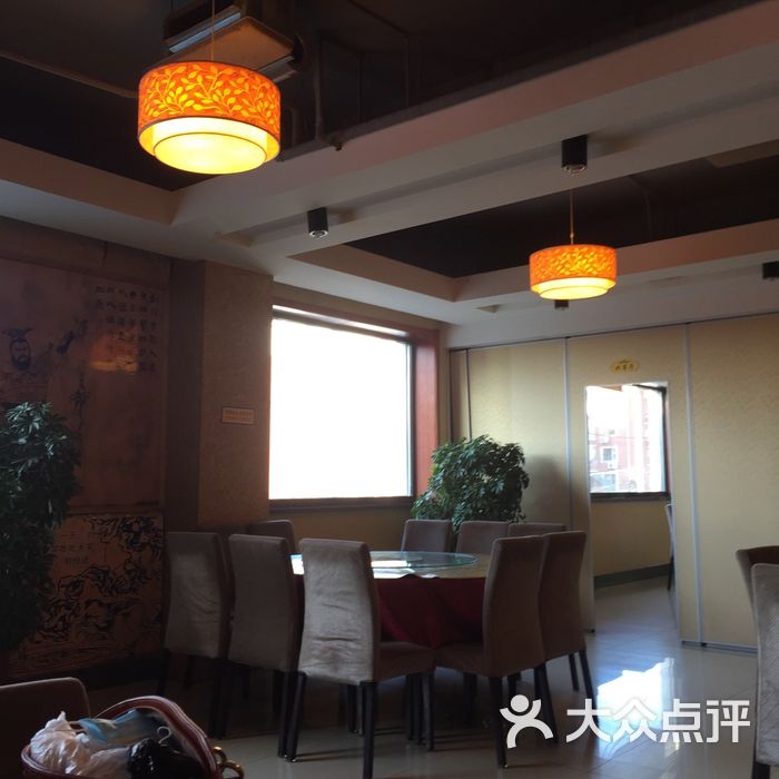 嘎巴锅私家菜馆