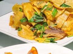 豆丝炒腊肉-亲回家吃饭餐厅(黄陂店)