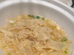 -洞庭土菜小炒馆(易发广场店)