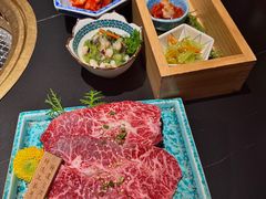 -山川小町·极番烧肉(新地假日广场店)