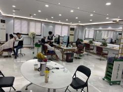 -镁连社·美联社