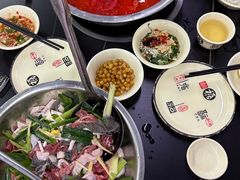 -周良天山牛杂城(天山路总店)