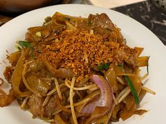 -新大咀港式茶餐厅(宝山万达店)