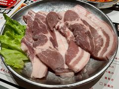 -青瓦炭韩潮烤肉(花园道店)