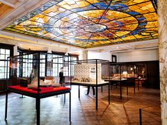 -Nathalie Djurberg与Hans Berg“牛皮纸包裹的月亮”-Prada荣宅当季展览