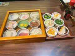 -良米山·云南野生菌过桥米线(上海首店)
