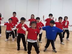 -小荧星艺校(大宁分校)